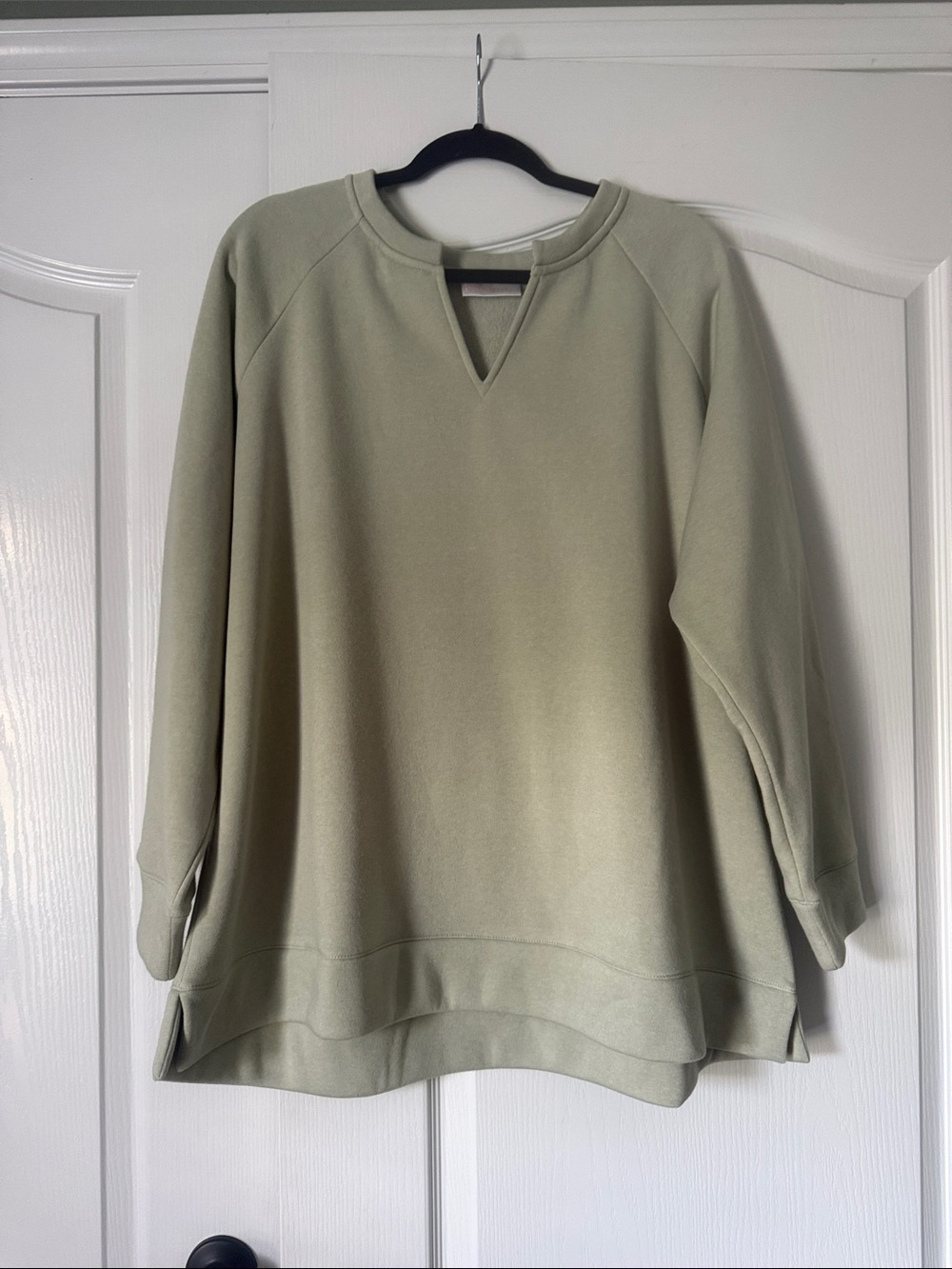 Belle by Kim Gravel Light Sage V-Neck Pullover Sweatshirt Size 2X